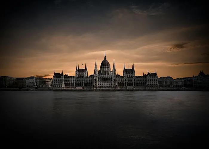 Kl35 - Boutique Apartments, Location By Bqa